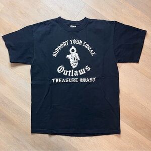 2000s Support Your Local Outlaws Motorcycle Club Biker Gun T Shirt